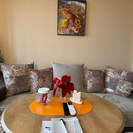 Stadium Apartments เวลีคอเทอร์โนโว ภายนอก รูปภาพ