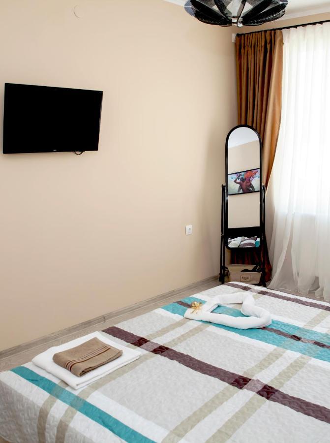 Stadium Apartments เวลีคอเทอร์โนโว ภายนอก รูปภาพ