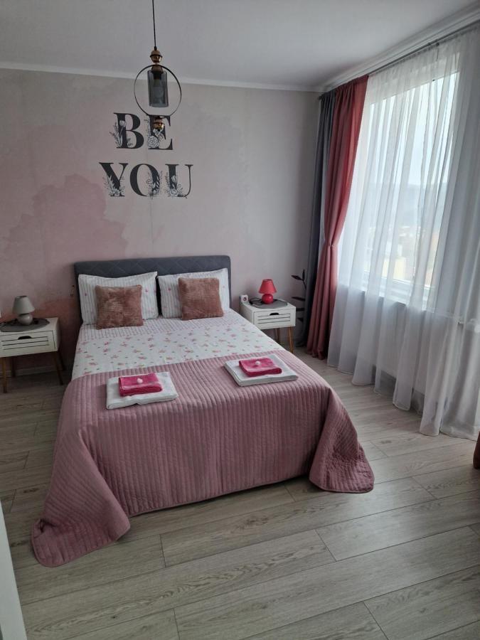 Stadium Apartments เวลีคอเทอร์โนโว ภายนอก รูปภาพ
